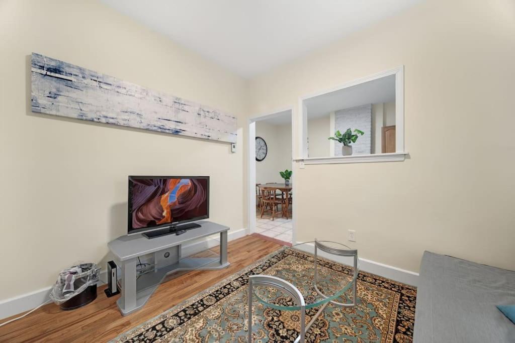 Newly Renovated 2Br1Ba Apt At The Boston City Esterno foto